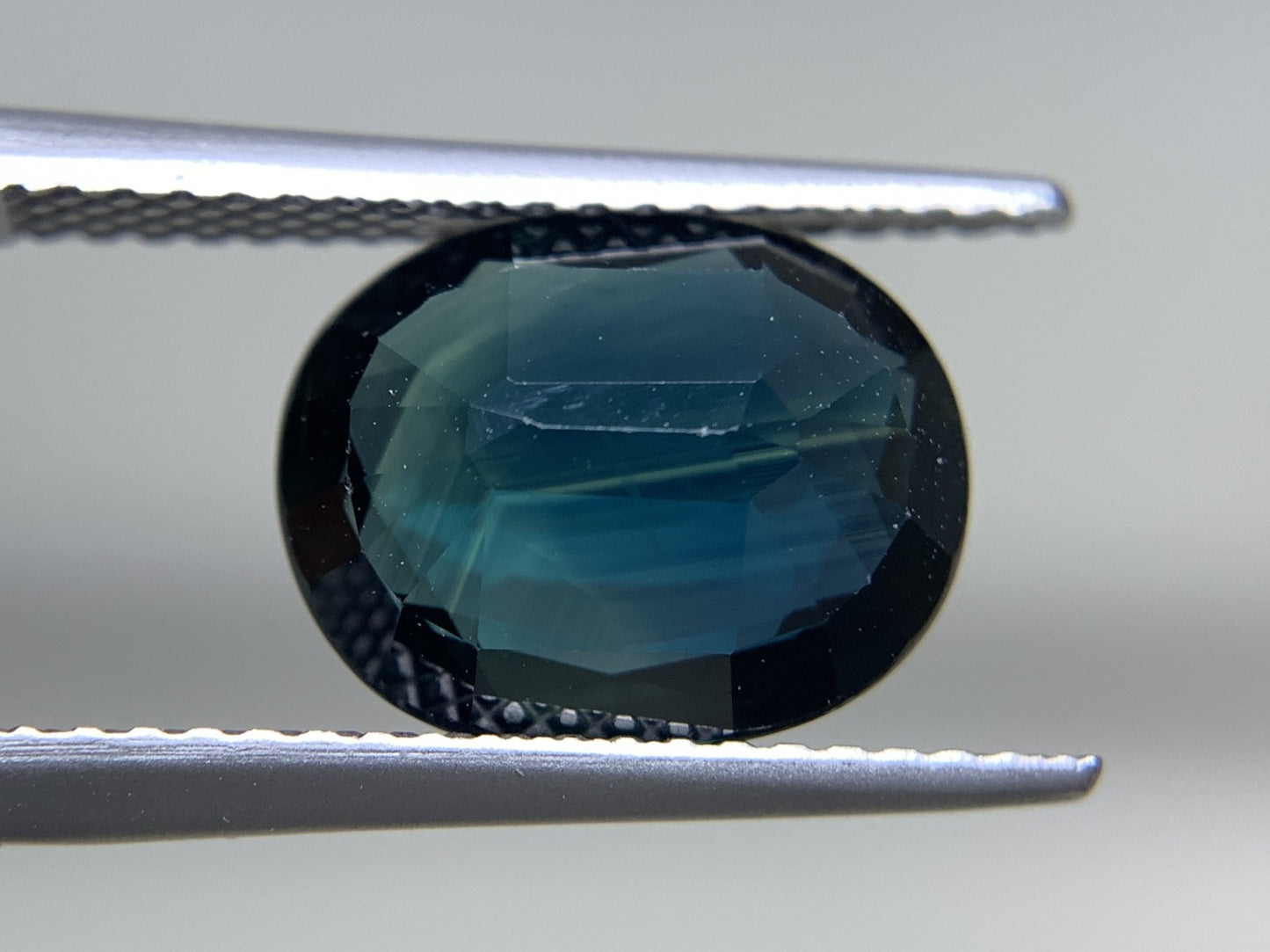 サファイア 天然 3.632ct 中央宝石ソーティング付き 10.91㎜×8.81㎜×3.95㎜ ルース( 裸石 ) 5670Y