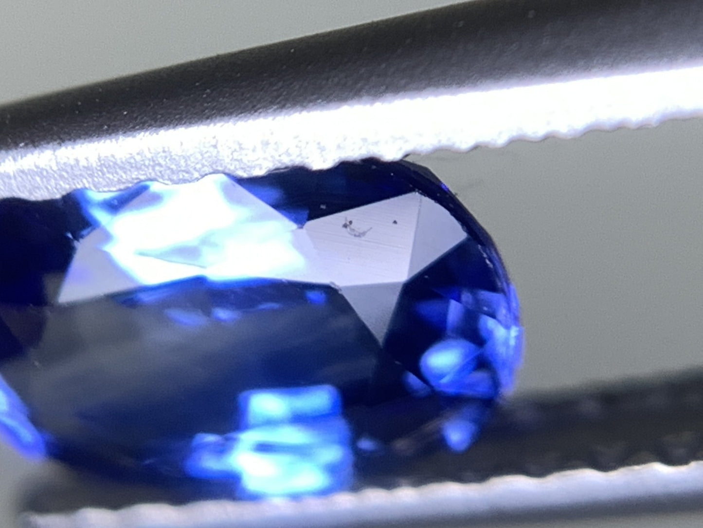 サファイア 天然 1.102ct 宝石ソーティング付き 7.1㎜×5.0㎜×3.0㎜ ラッピング無料 ルース( 裸石 ) 4479Y