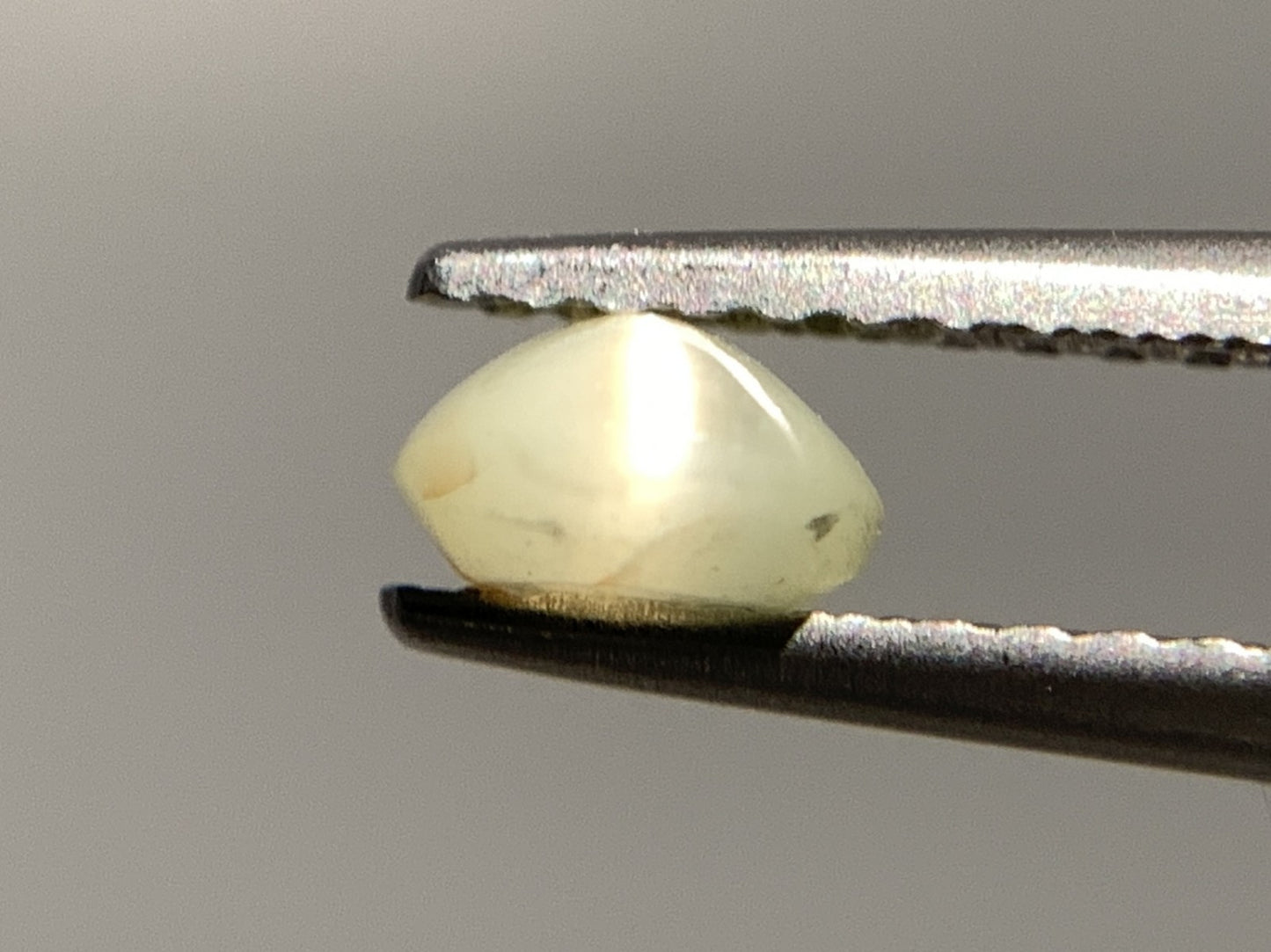 クリソベリルキャッツアイ 天然 1.030ct 宝石ソーティング付き 7.0㎜×5.1㎜×2.9㎜ ルース( 裸石 ) 6074Y
