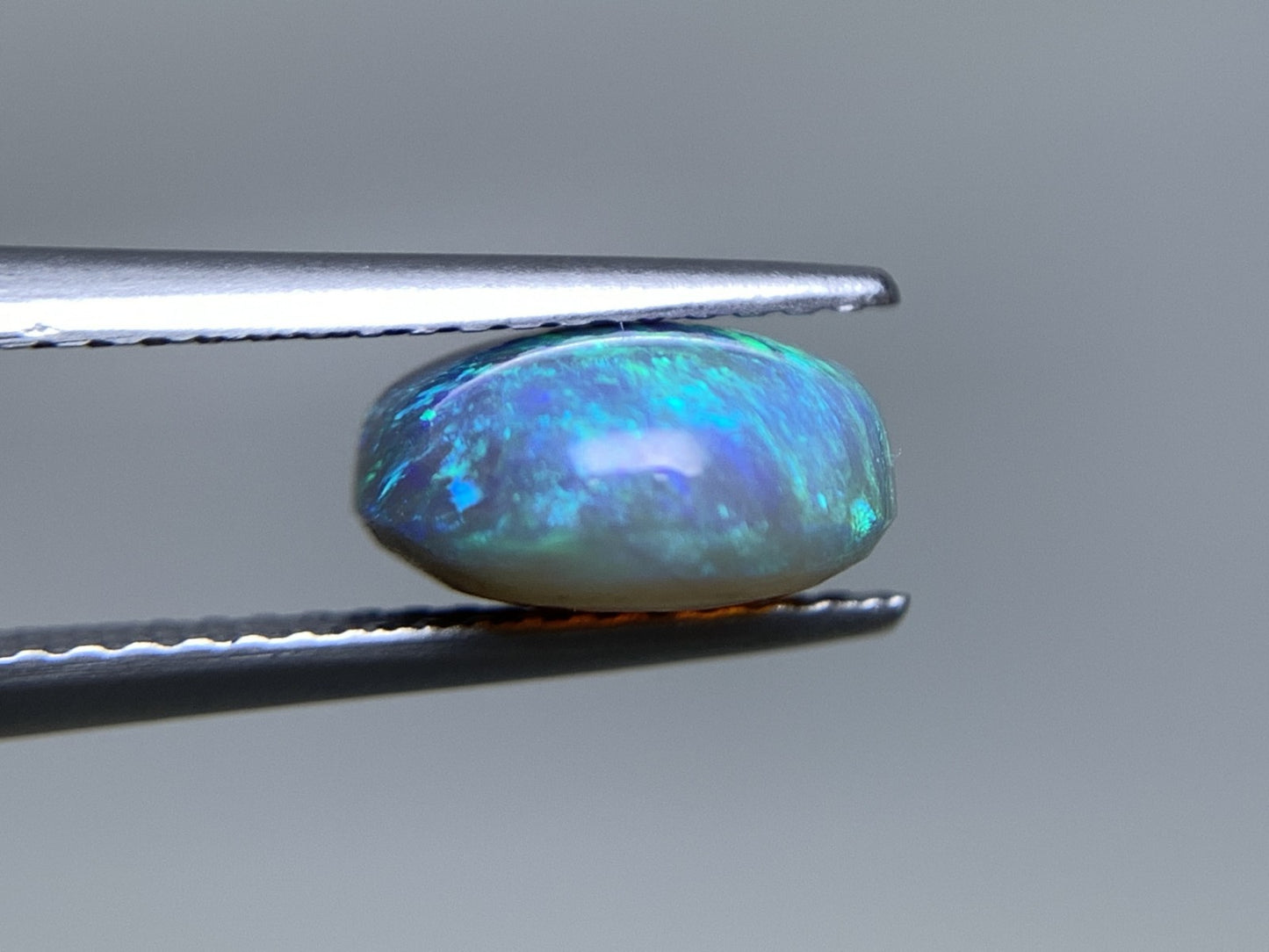 ブラックオパール 天然 2.914ct 宝石ソーティング付き 11.1㎜×9.1㎜×4.7㎜ ルース( 裸石 ) 6960Y