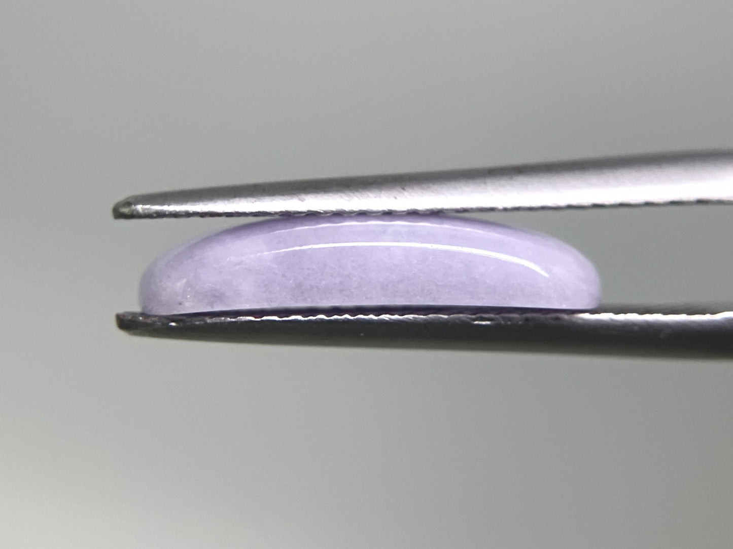 翡翠 ひすい 3.375ct 宝石ソーティング付き 15.9㎜×5.4㎜×3.2㎜ ルース( 裸石 ) 2353YY
