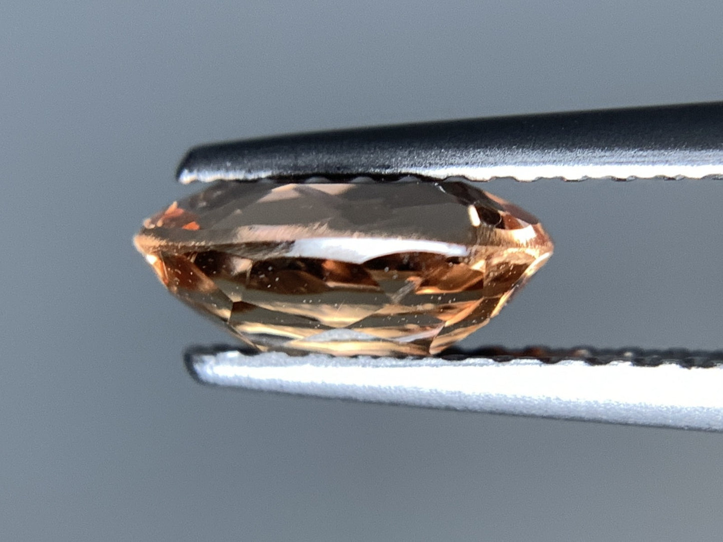 インペリアルトパーズ 天然 1.122ct 宝石ソーティング付き 7.6㎜×5.4㎜×3.2㎜ ルース( 裸石 ) 7023Y