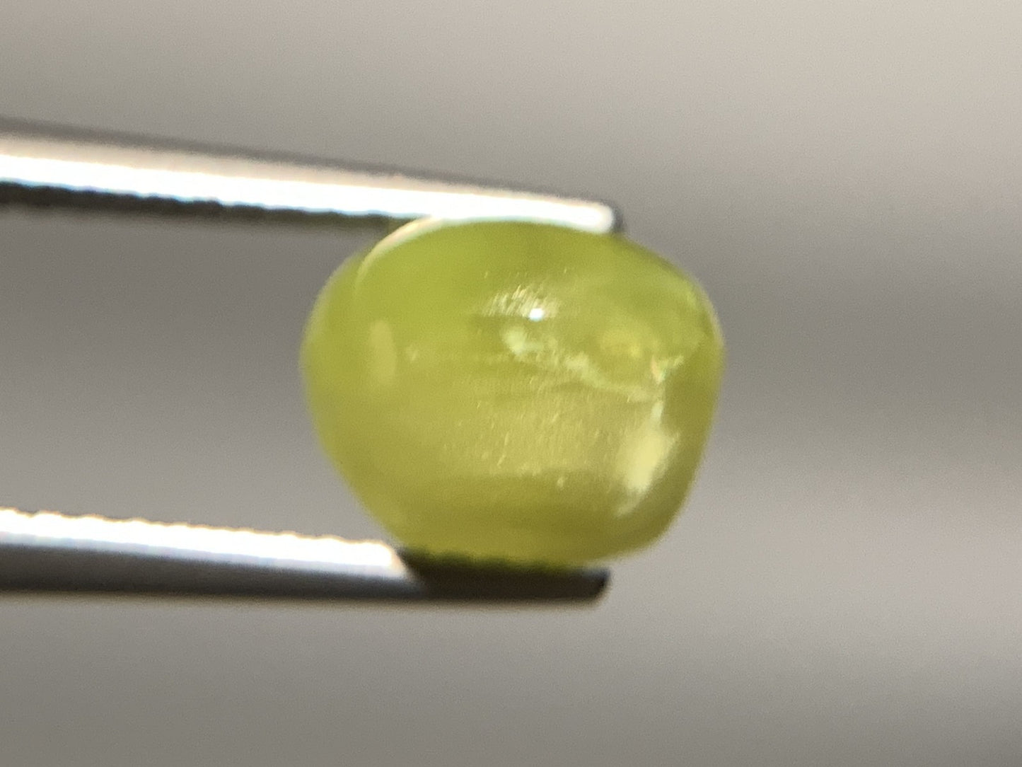 クリソベリルキャッツアイ 天然 5.451ct 中央宝石ソーティング付き 8.5㎜×9.0㎜×7.0㎜ 天然 ルース( 裸石 ) 4967Y