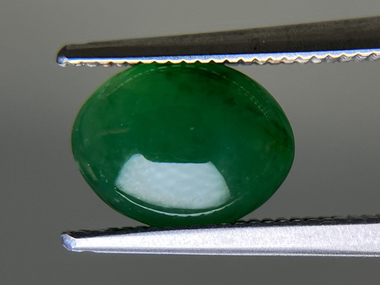 ひすい(ヒスイ 翡翠) 2.315ct 宝石ソーティング付き 9.4㎜×7.1㎜×4.0㎜ ルース( 裸石 ) 4723YY