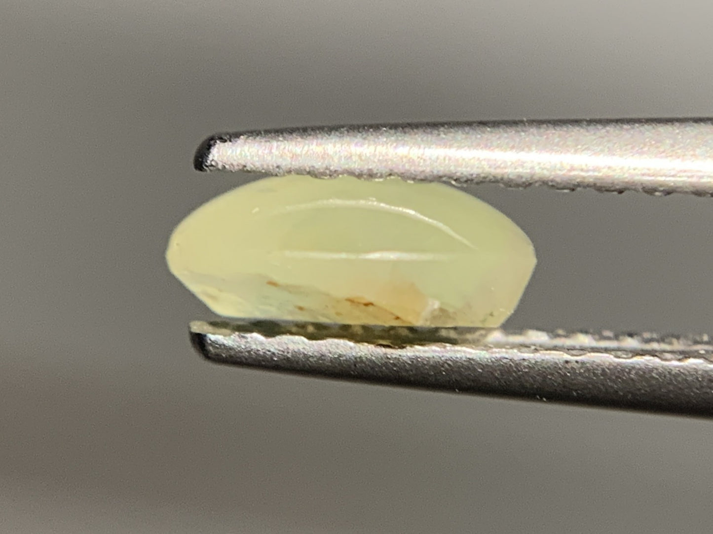 クリソベリルキャッツアイ 1.115ct 宝石ソーティング付き 6.8㎜×5.9㎜×2.8㎜ ルース( 裸石 ) 2075Y