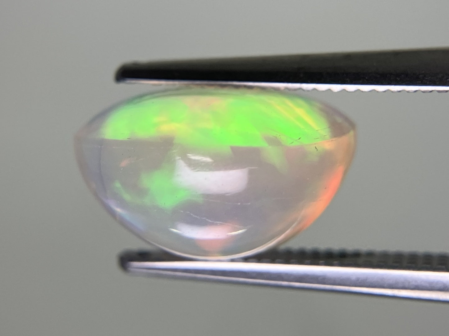 オパール 4.305ct 宝石ソーティング付き 12.0㎜×10.3㎜×7.3㎜ ルース( 裸石 ) 3356YY
