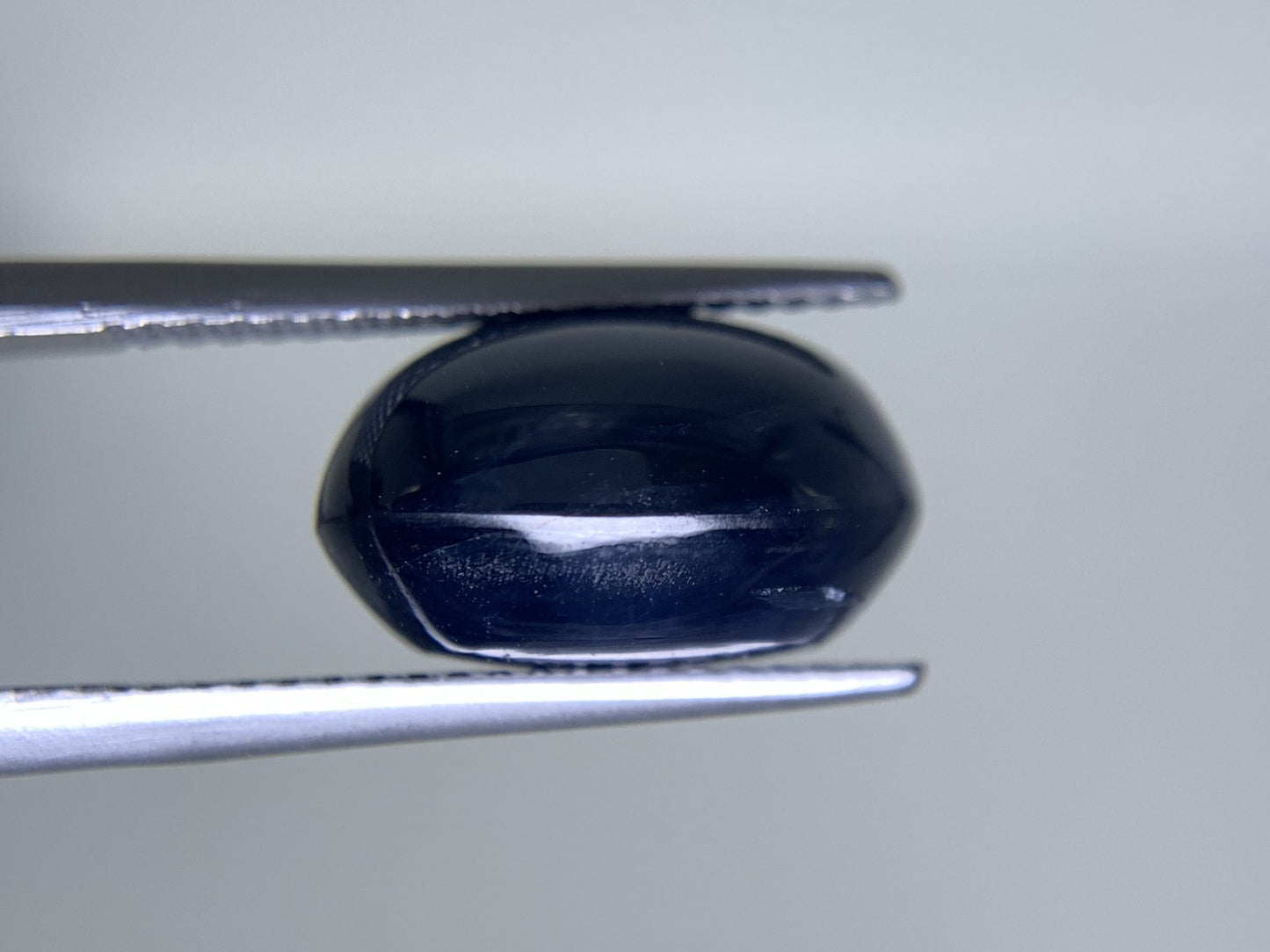 サファイア 天然 11.844ct 宝石ソーティング付き 13.0㎜×10.9㎜×7.7㎜ ルース( 裸石 ) 8173Y