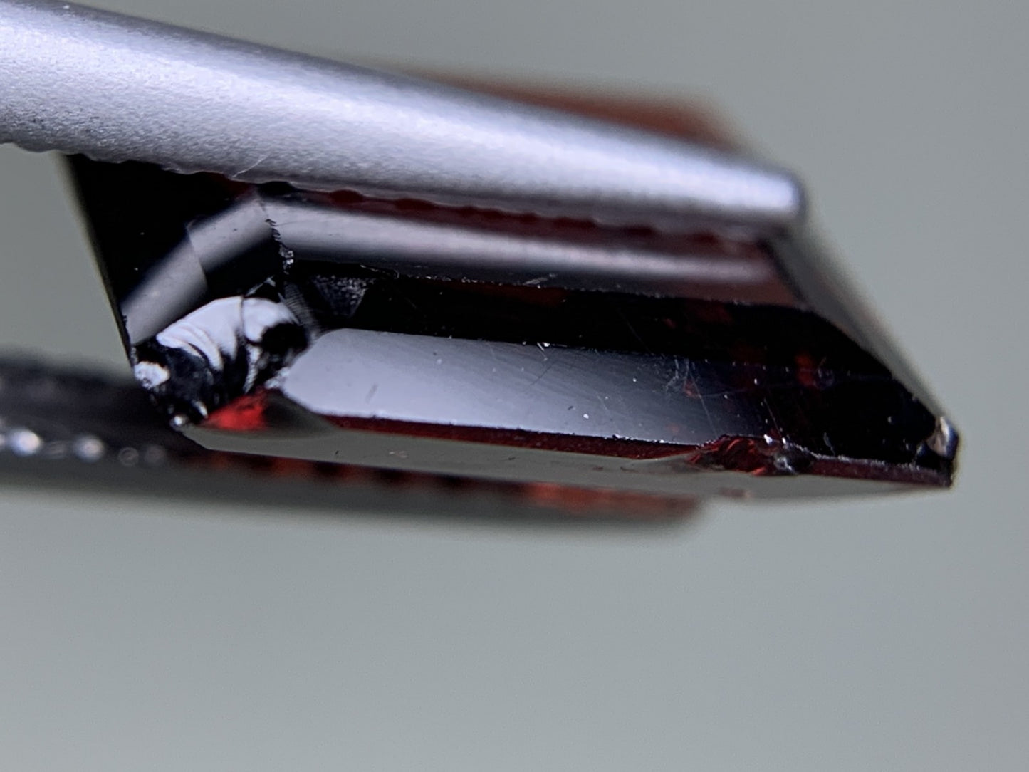 ガーネット 天然 3.881ct 宝石ソーティング付き 10.2㎜×8.7㎜×4.2㎜ ルース( 裸石 ) 6316Y