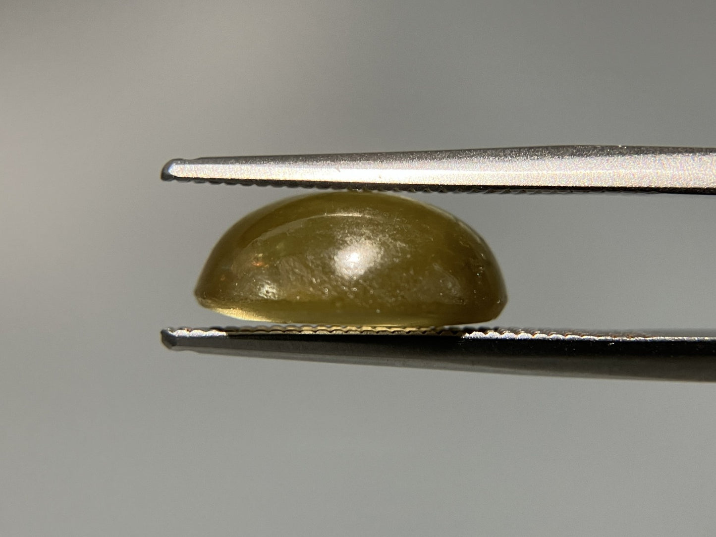 アパタイトキャッツアイ 天然 5.756ct 宝石ソーティング付き 12.6㎜×9.7㎜×5.2㎜ ルース( 裸石 ) 8067YY