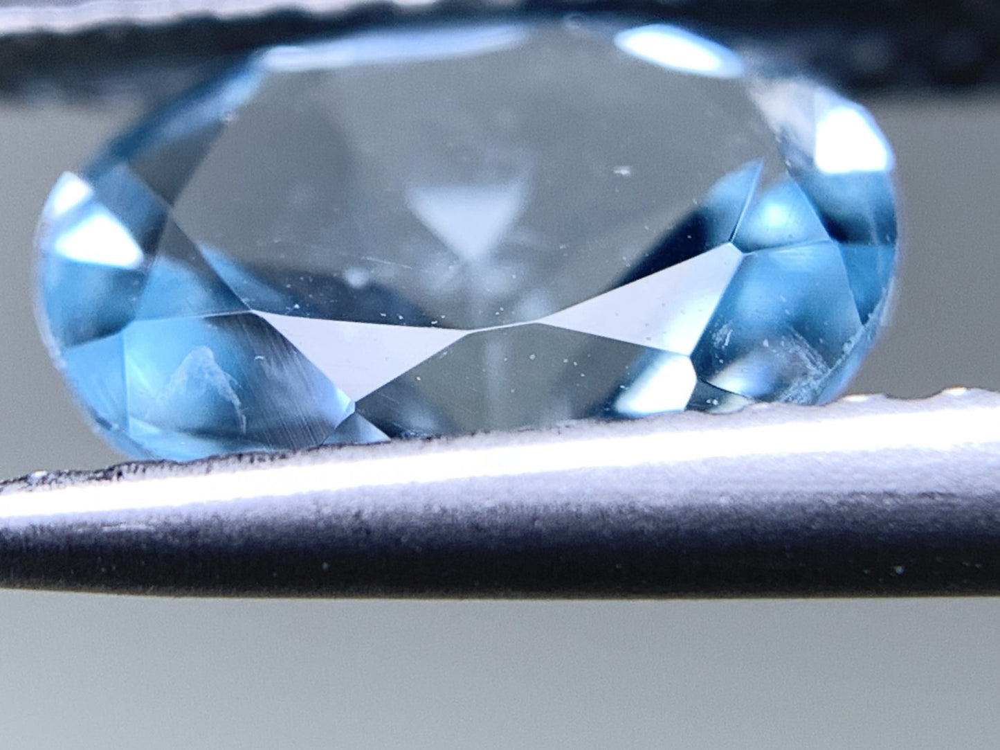 アクアマリン 天然 1.072ct 宝石ソーティング付き 8.0㎜×6.0㎜×4.1㎜ ルース( 裸石 ) 6984Y