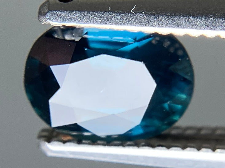 サファイア 天然 1.177ct 宝石ソーティング付き 6.7㎜×5.1㎜×3.3㎜ ルース( 裸石 ) 8049YY