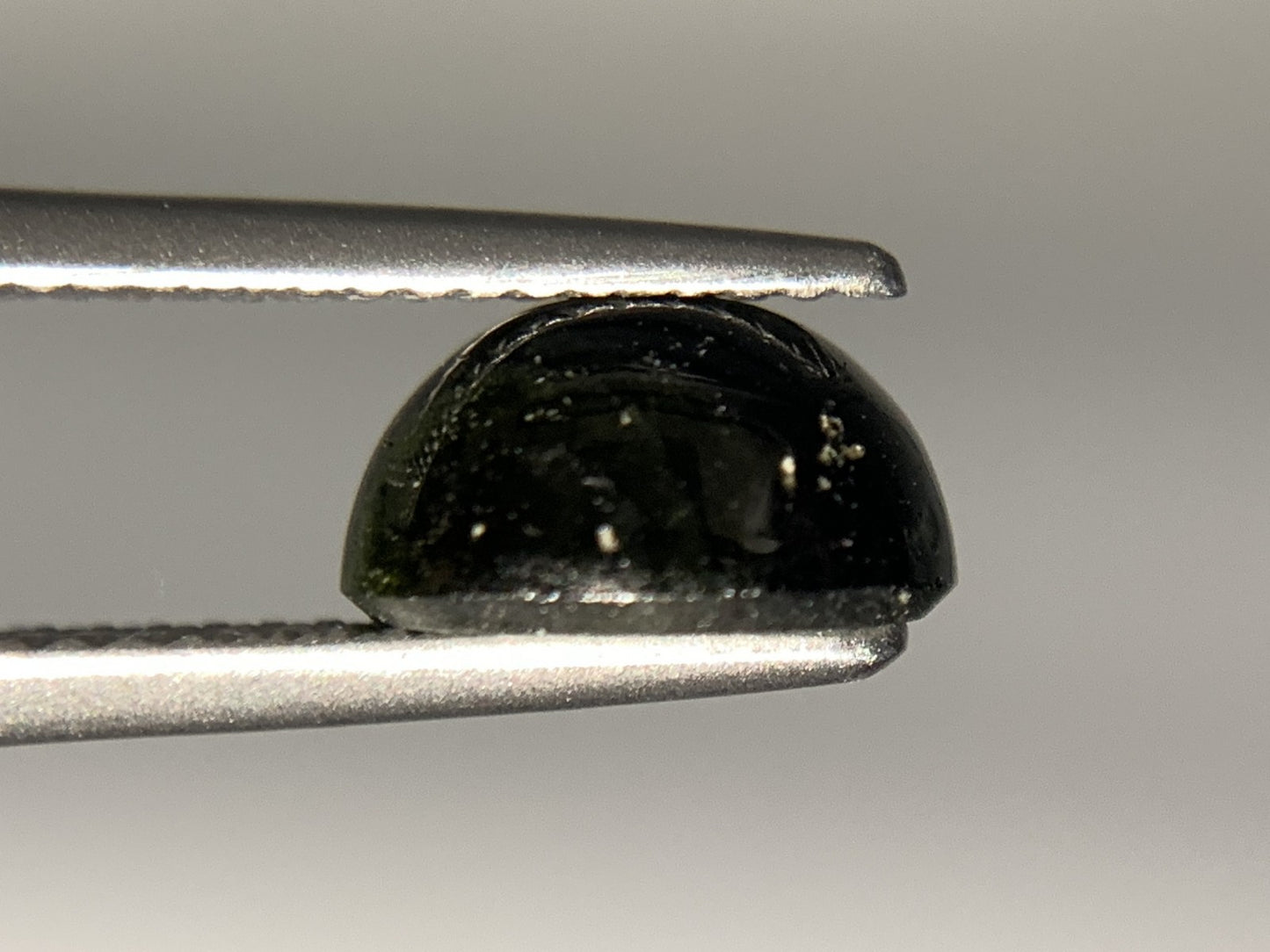 トルマリンキャッツアイ 2.802ct 宝石ソーティング付き 9.1㎜×7.1㎜×4.9㎜ ルース( 裸石 ) 2598Y