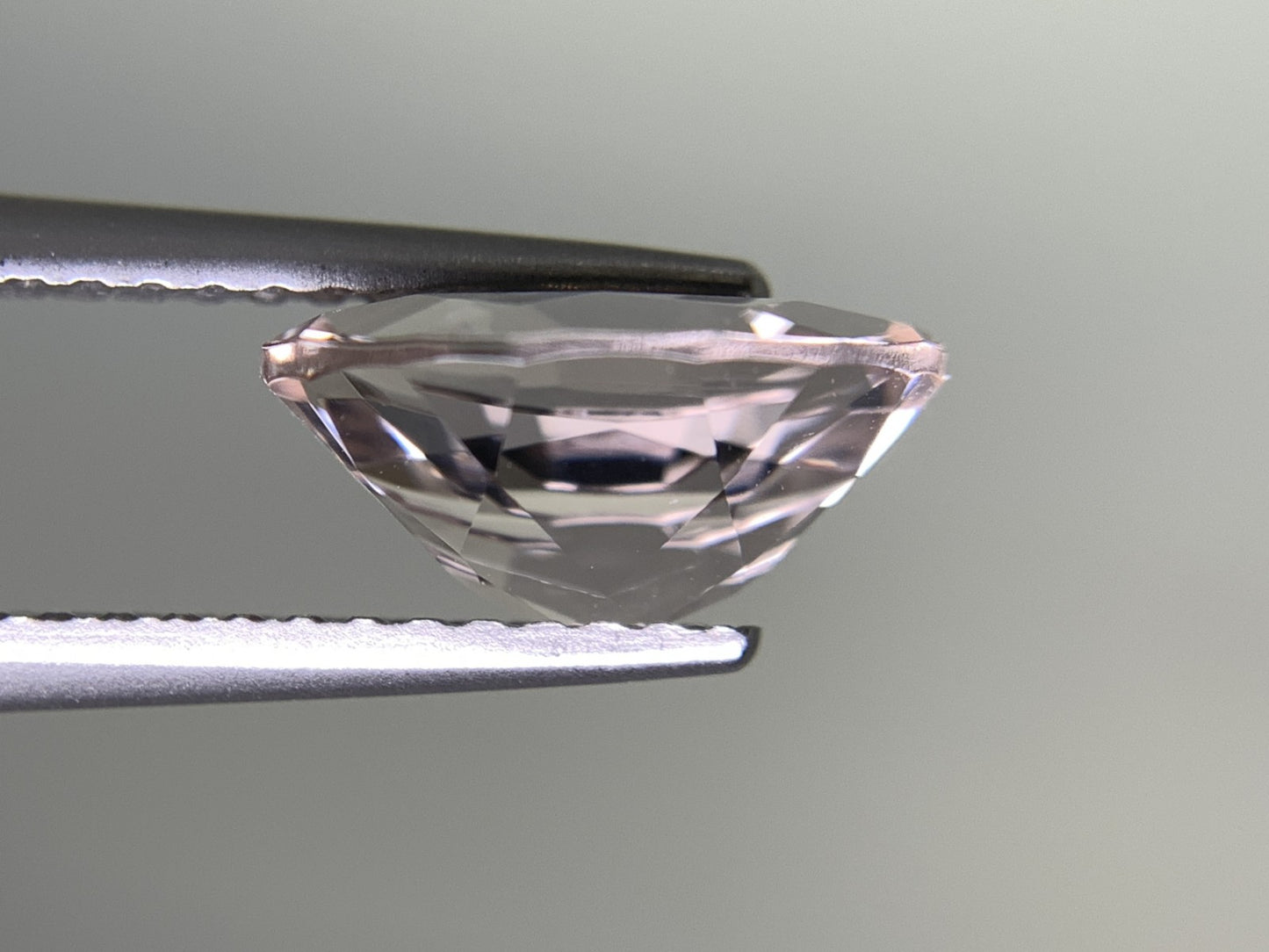 ベリル 天然 2.174ct 中央宝石ソーティング付き 9.98㎜×8.03㎜×4.85㎜ 天然 ルース( 裸石 ) 5269Y
