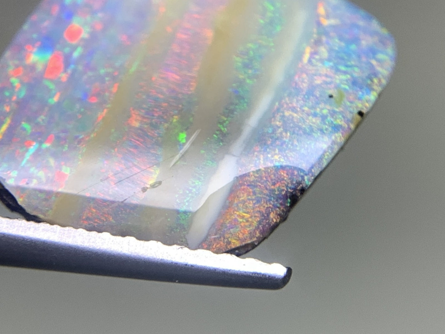 ボルダーオパール 4.790ct 宝石ソーティング付き 13.1㎜×12.0㎜×3.9㎜ ルース( 裸石 ) 3224Y