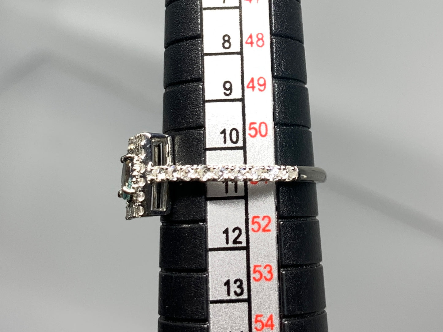 アレキサンドライト 0.24ct ブラジル産 Brazil GIA鑑別書 D0.47ct PT900 2.97g 指輪 (JP10号) サイズ直し承ります。 6818Y
