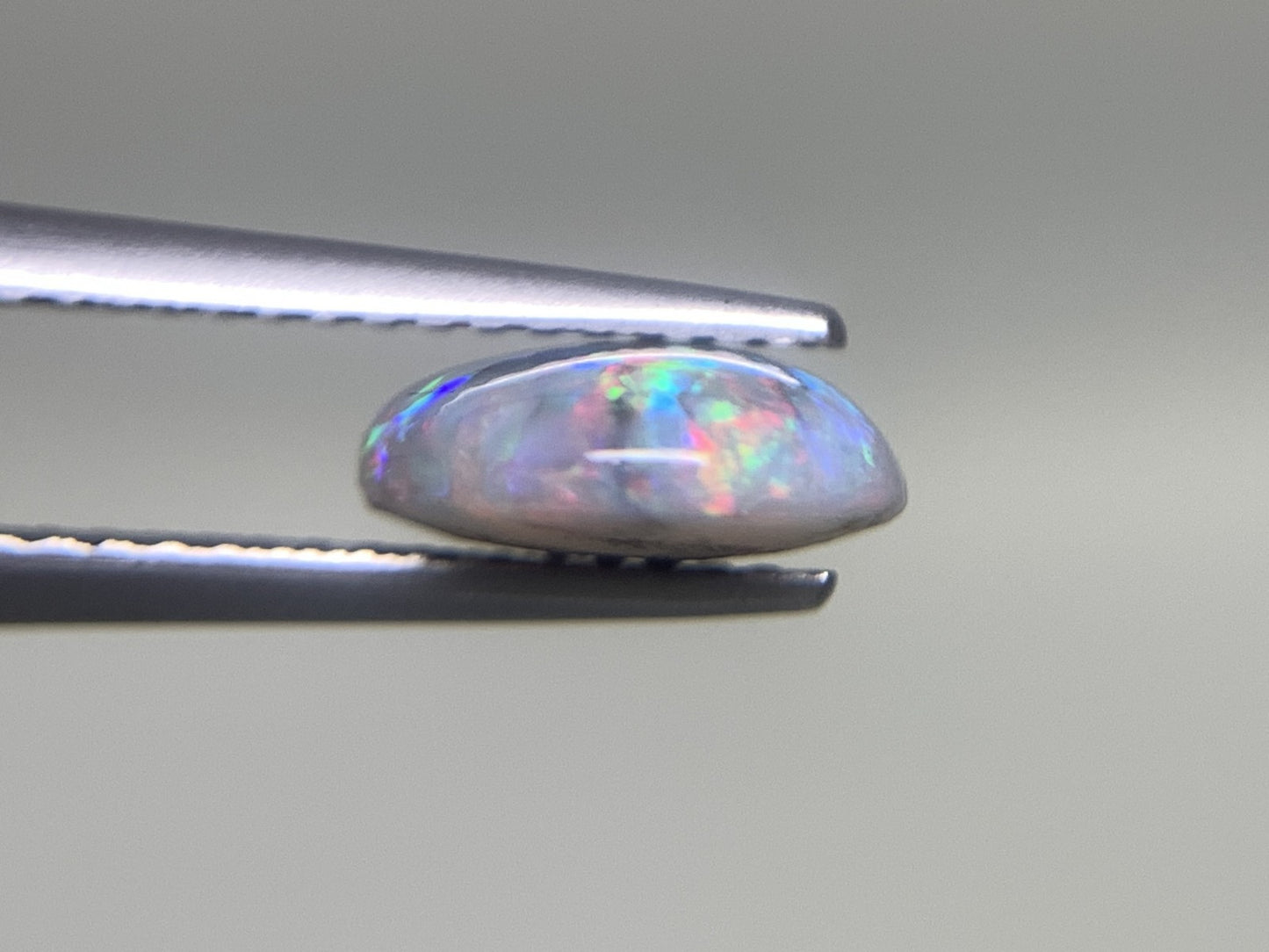 ブラックオパール 2.020ct 宝石ソーティング付き 11.2㎜×8.7㎜×3.5㎜ ルース( 裸石 ) 3161Y