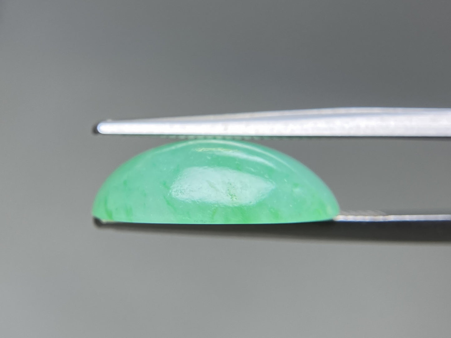 ひすい(ヒスイ 翡翠) 天然 7.190ct 宝石ソーティング付き 15.7㎜×10.5㎜×4.9㎜ ルース( 裸石 ) 7871YY