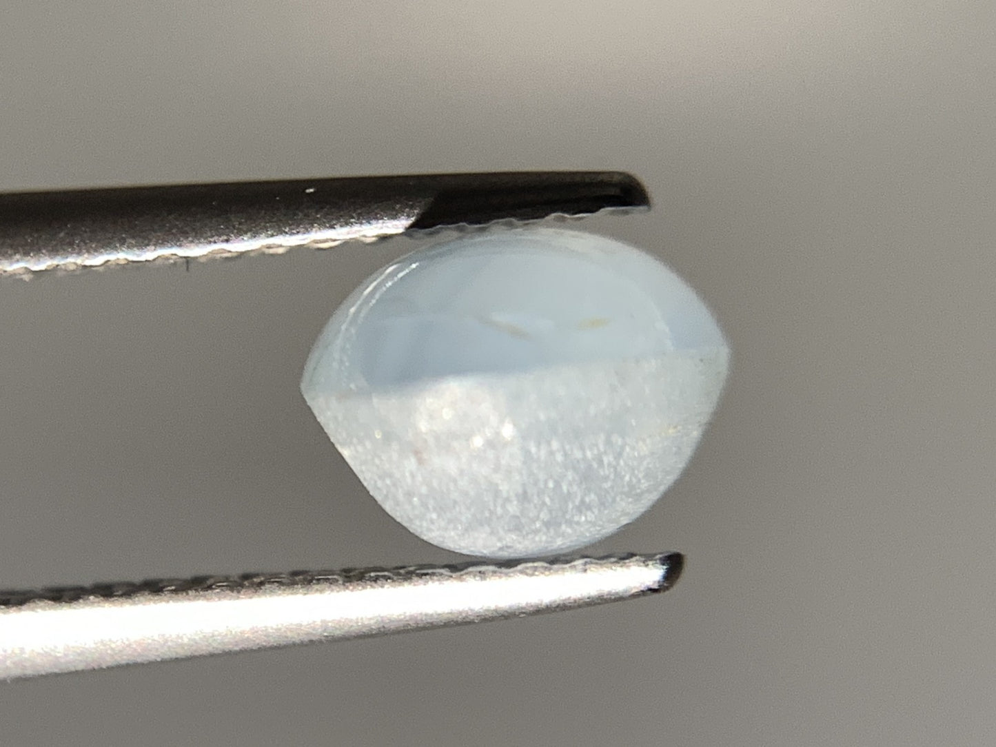 スターサファイア 天然 3.198ct 宝石ソーティング付き 8.6㎜×7.0㎜×5.4㎜ ルース( 裸石 ) 8285Y