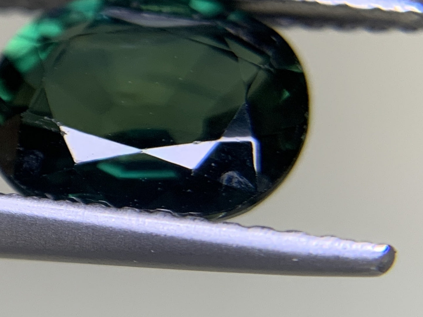 サファイア 2.289ct 宝石ソーティング付き 8.6㎜×6.9㎜×3.9㎜ ルース( 裸石 ) 2006Y