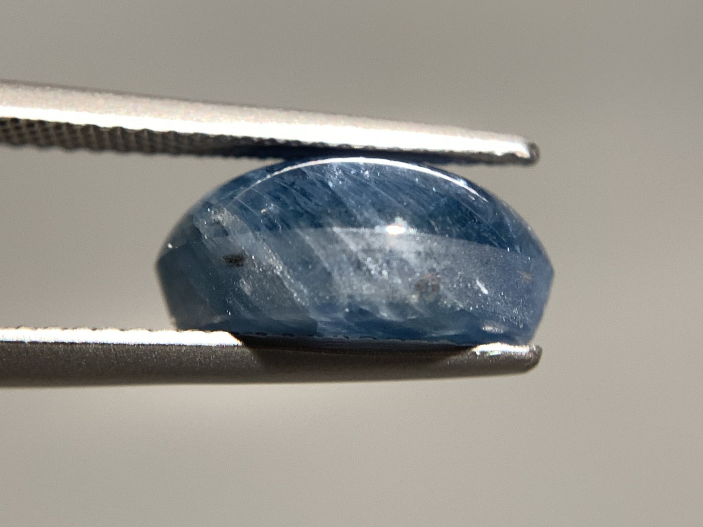 スターサファイア 天然 11.186ct 宝石ソーティング付き 13.3㎜×11.5㎜×6.3㎜ ルース( 裸石 ) 7057Y