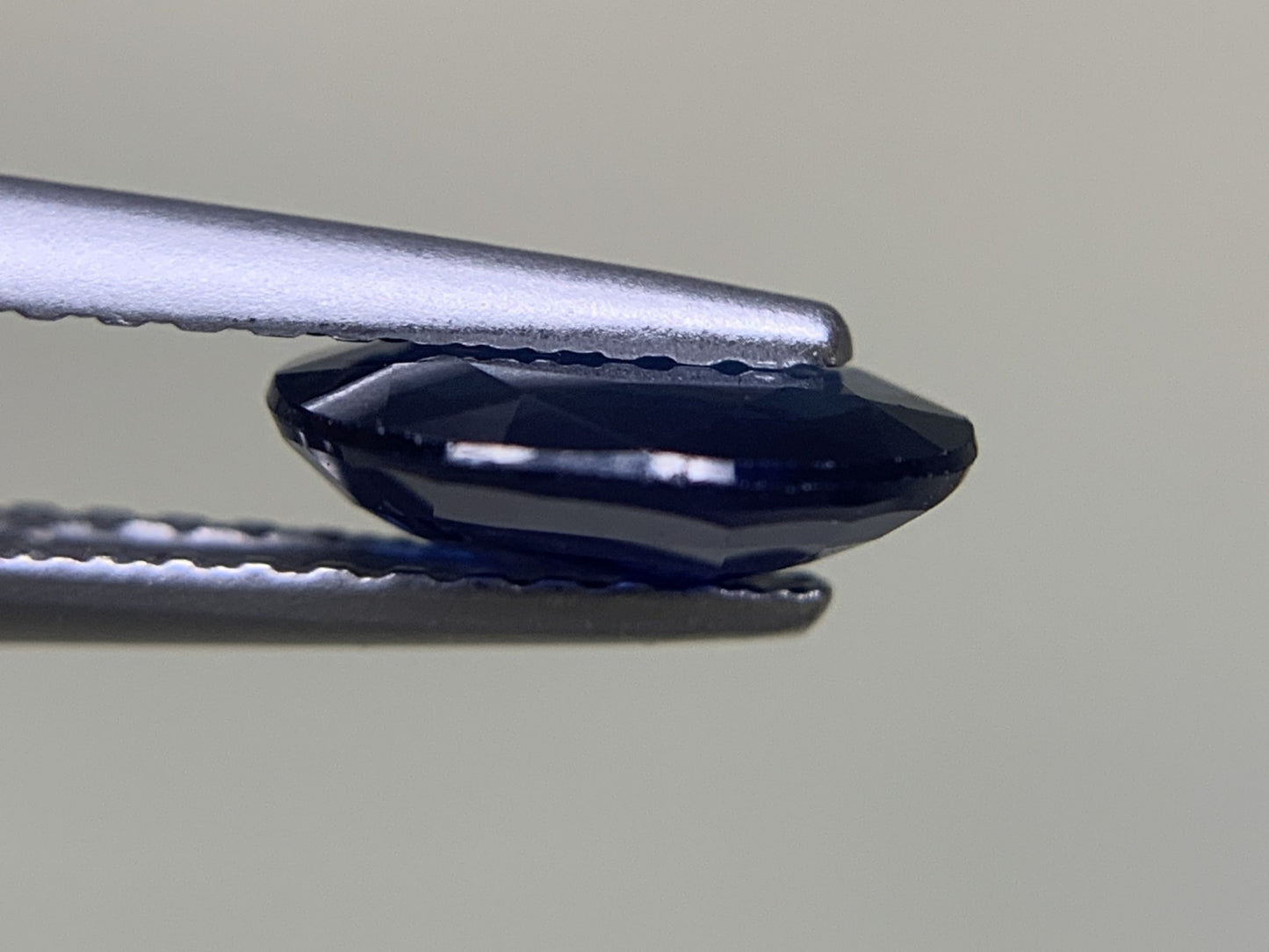 サファイア 1.155ct 宝石ソーティング付き 7.9㎜×5.8㎜×2.6㎜ ルース( 裸石 ) 1956Y