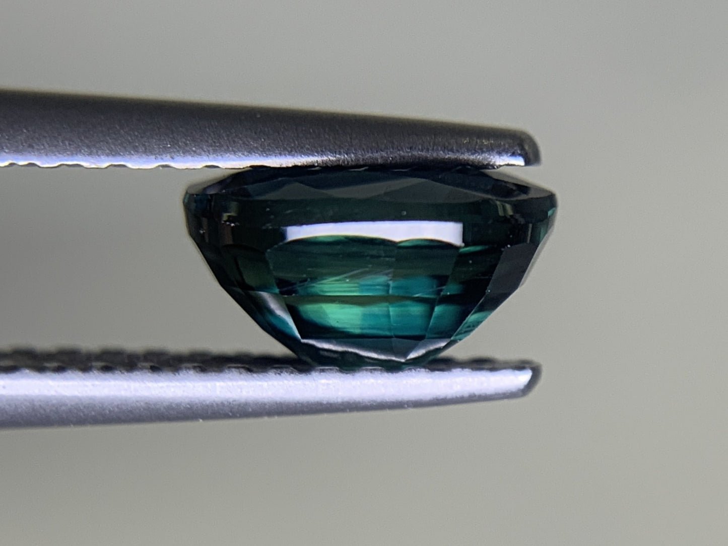 サファイア 1.398ct 宝石ソーティング付き 7.1㎜×5.2㎜×3.9㎜ ルース( 裸石 ) 2170Y