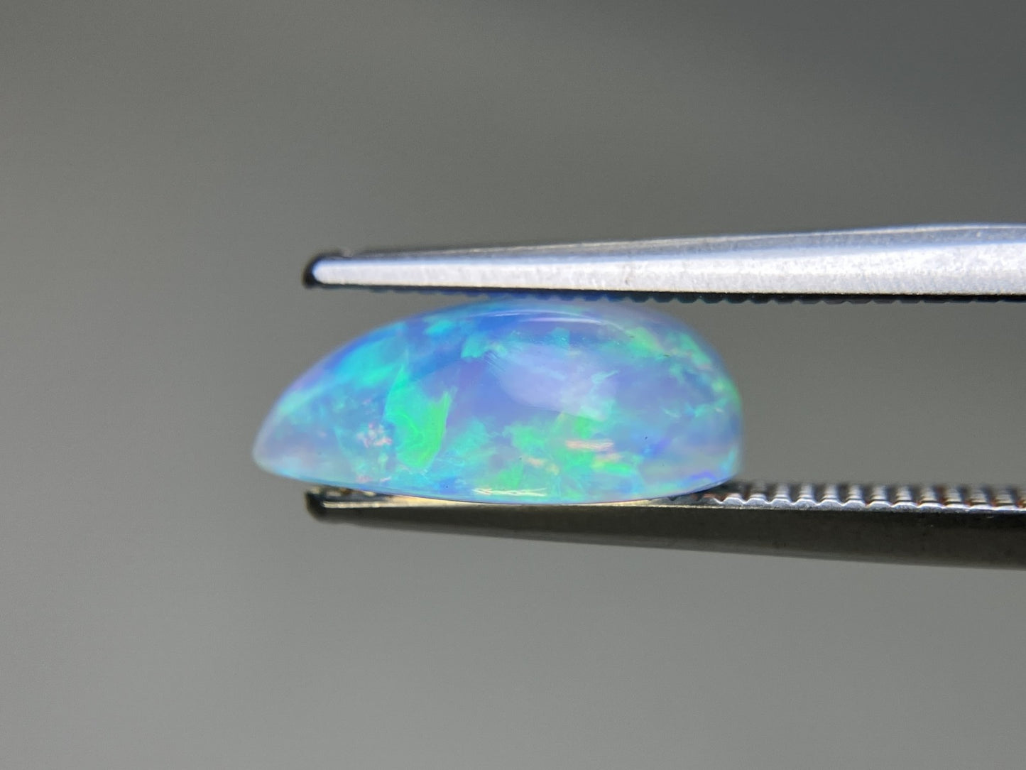 オパール 天然 2.538ct 宝石ソーティング付き 12.4㎜×8.8㎜×4.8㎜ 天然 ルース( 裸石 ) 5149YY