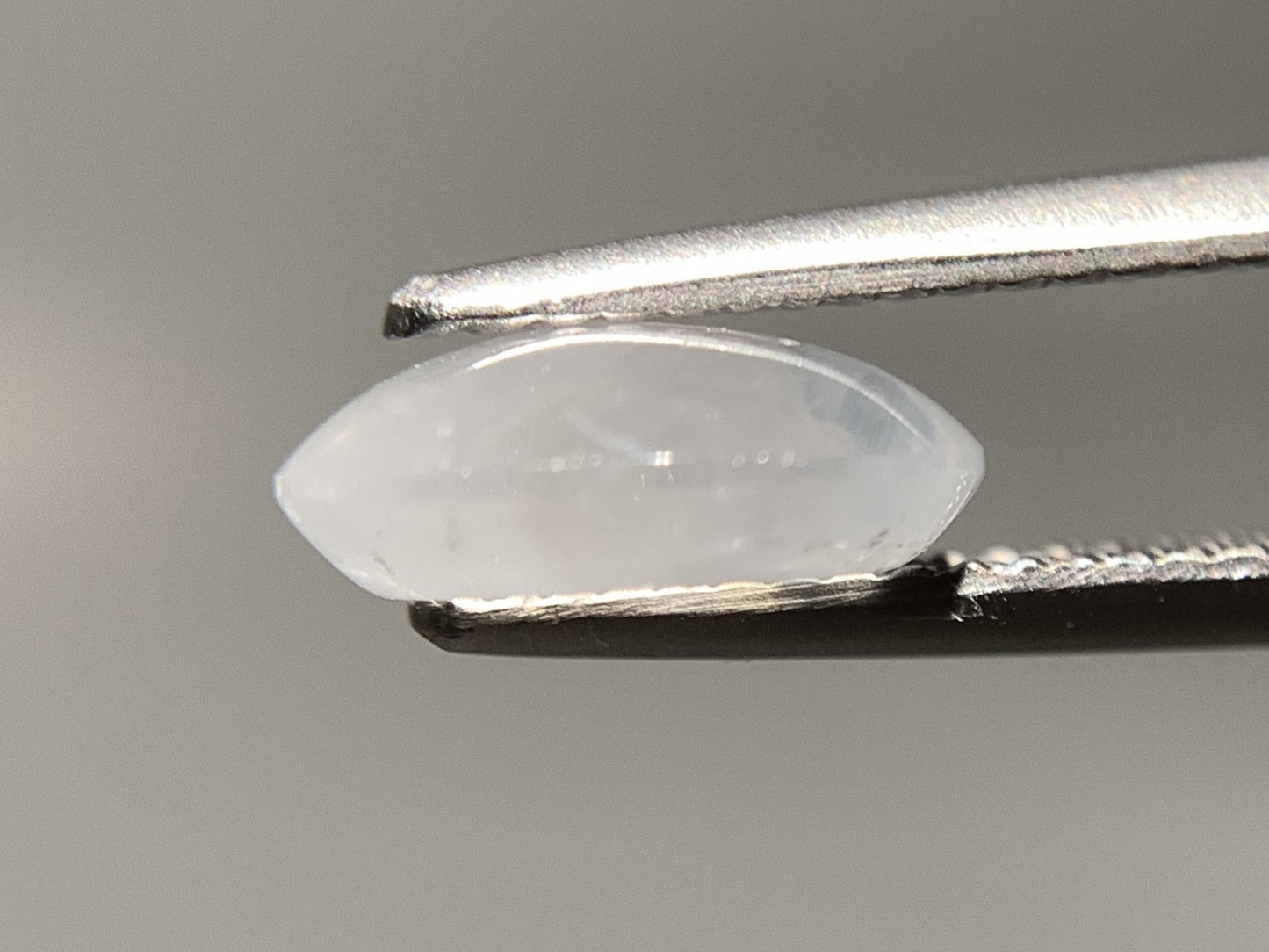 スターサファイア 天然 3.209ct 宝石ソーティング付き 10.0㎜×8.0㎜×3.7㎜ ルース( 裸石 ) 7121Y