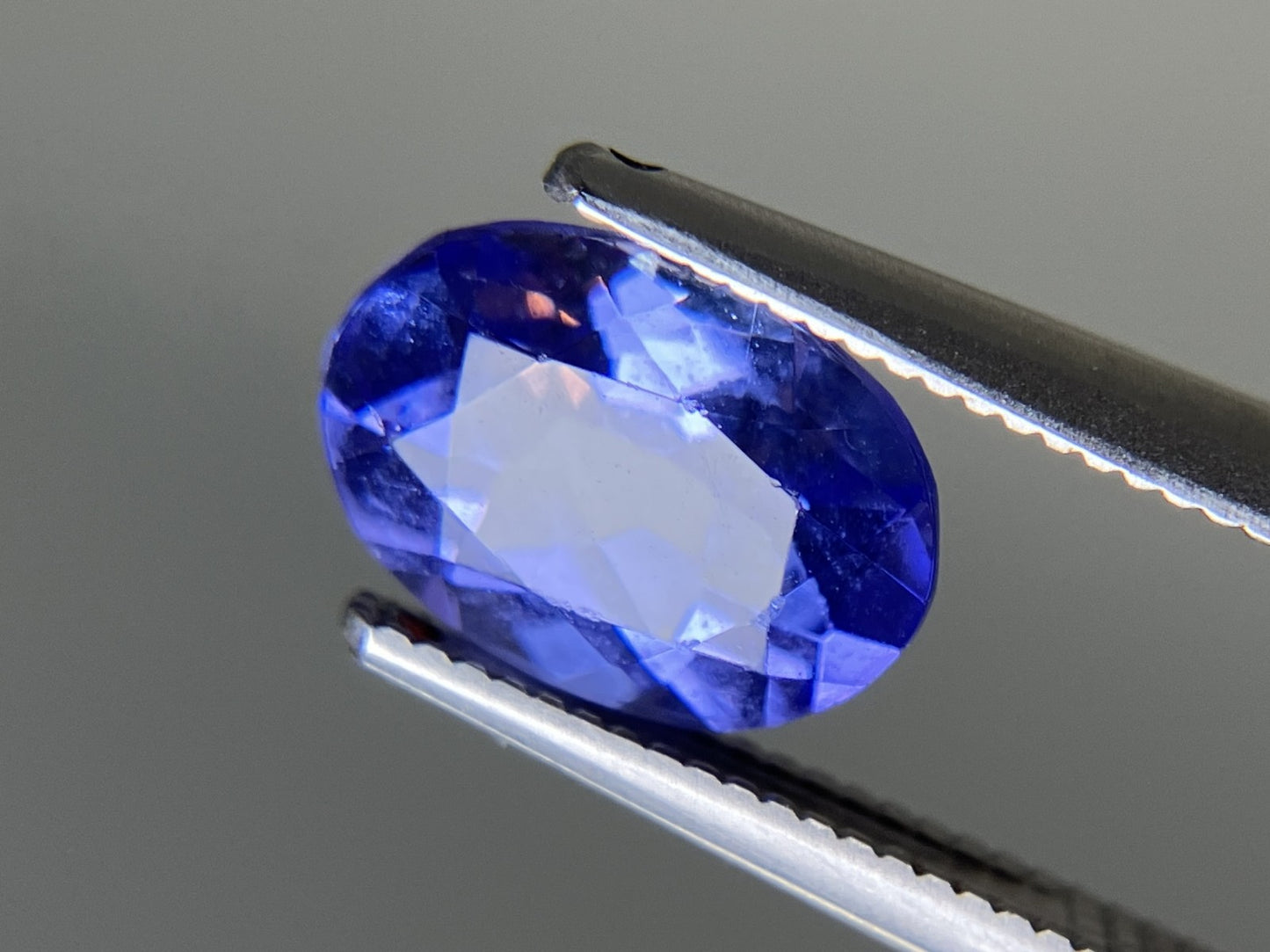 タンザナイト 天然 2.028ct 宝石ソーティング付き 9.2㎜×6.7㎜×4.4㎜ ルース( 裸石 ) 5422YY