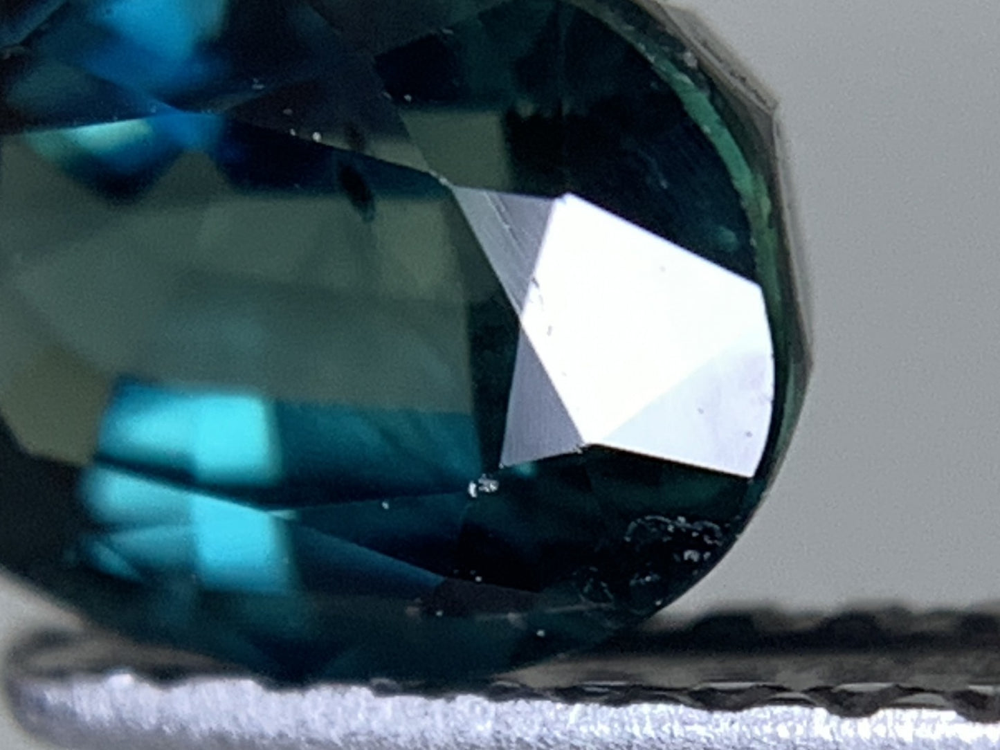 サファイア 天然 1.165ct 宝石ソーティング付き 7.1㎜×5.1㎜×3.4㎜ ルース( 裸石 ) 6392Y