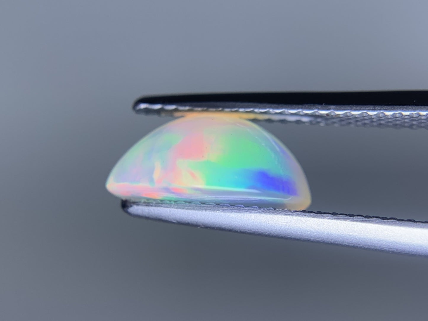 オパール 2.202ct 宝石ソーティング付き 11.7㎜×9.3㎜×5.1㎜ ルース( 裸石 ) 3895Y