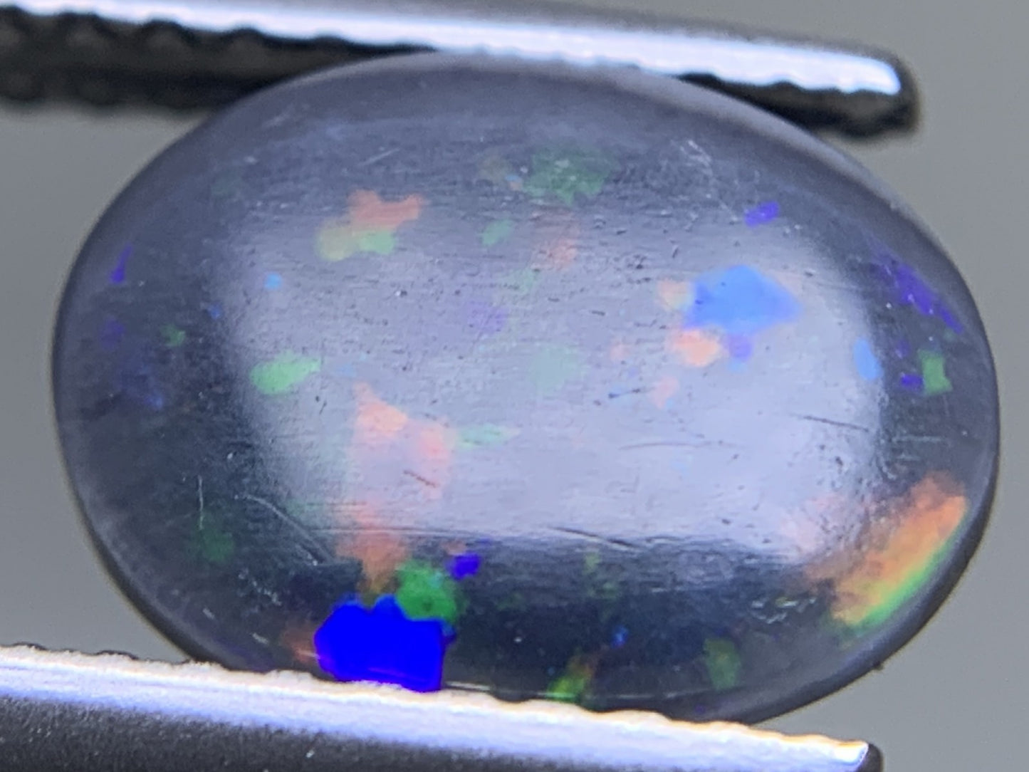ブラックオパール 天然 1.734ct 中央宝石ソーティング付き 9.6㎜×7.3㎜×3.8㎜ ルース( 裸石 ) 6271Y