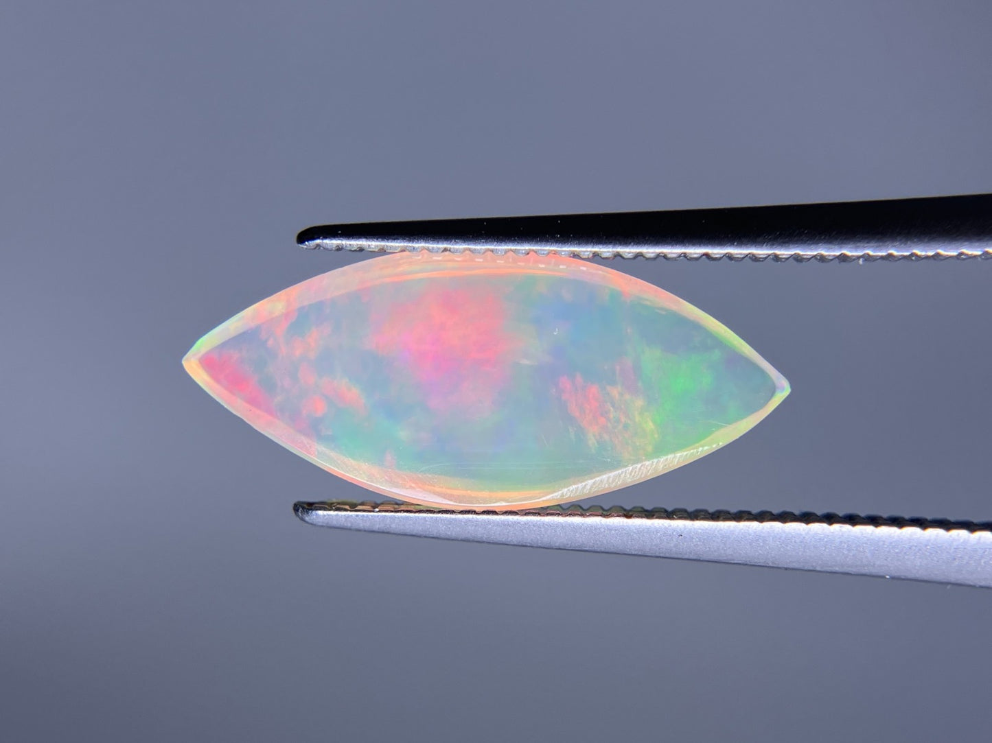 2.126ct 宝石ソーティング付き 16.9㎜×7.3㎜×3.7㎜ ルース( 裸石 ) 3609S