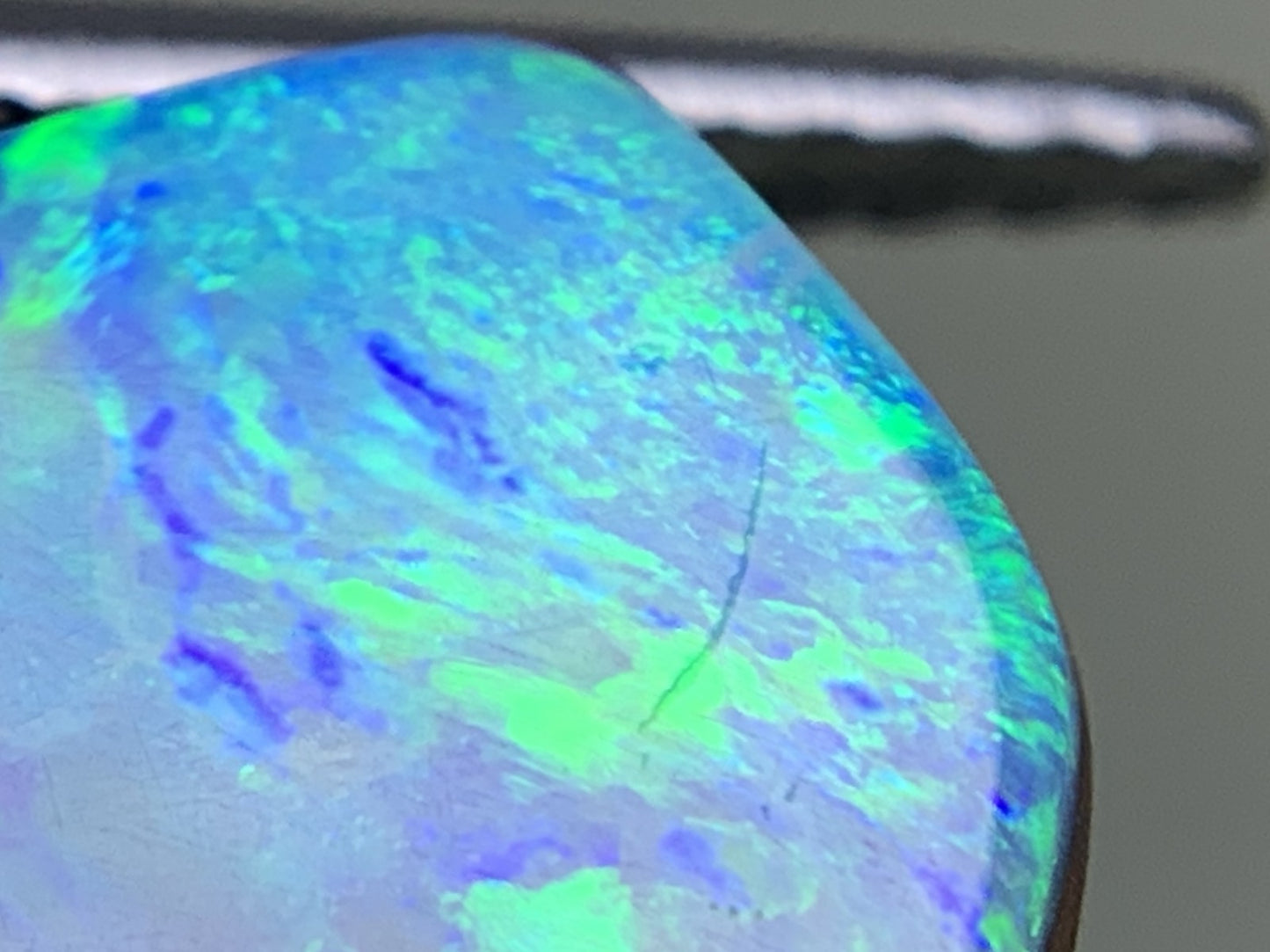 ボルダーオパール 天然 2.739ct 宝石ソーティング付き 10.5㎜×8.7㎜×3.1㎜ ルース( 裸石 ) 6335Y