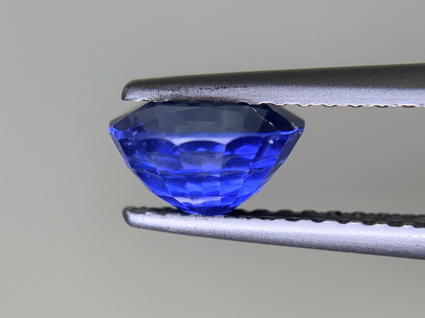 サファイア 1.553ct 宝石ソーティング付き 6.9㎜×6.1㎜×4.1㎜ ルース( 裸石 ) 1749Y