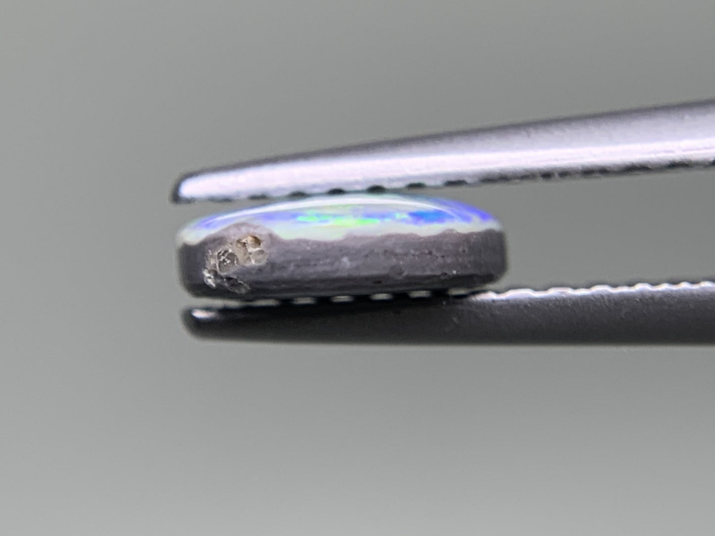 ブラックオパール 天然 1.031ct 宝石ソーティング付き 9.2㎜×7.1㎜×2.2㎜ ルース( 裸石 ) 6359Y