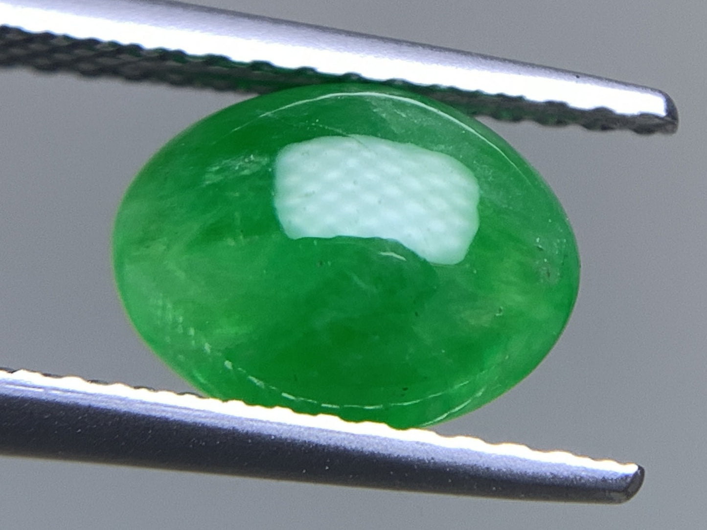 ヒスイ 翡翠 天然 1.798ct 宝石ソーティング付き 8.8㎜×6.7㎜×3.6㎜ ルース( 裸石 ) 5279Y