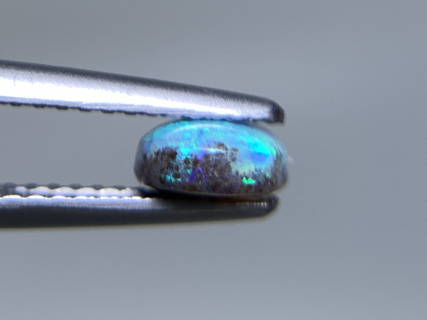 ブラックオパール 天然 0.974ct 宝石ソーティング付き 8.0㎜×6.0㎜×3.0㎜ ルース( 裸石 ) 7187Y