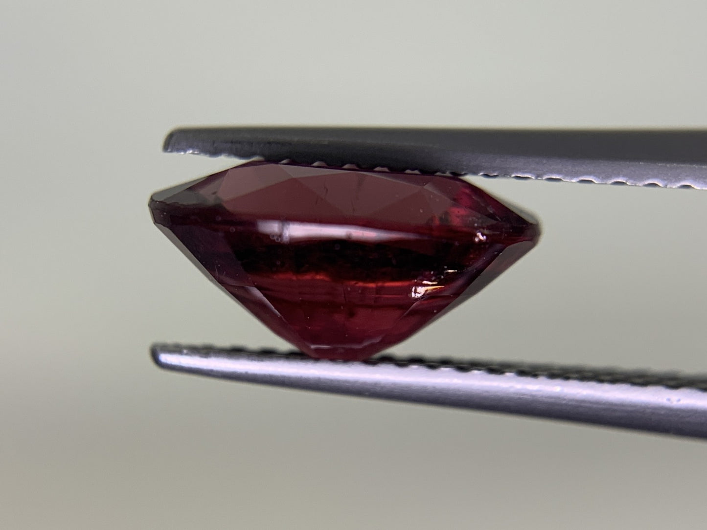 トルマリン 2.980ct 宝石ソーティング付き 10.8㎜×8.3㎜×5.5㎜ ルース( 裸石 ) 3422Y