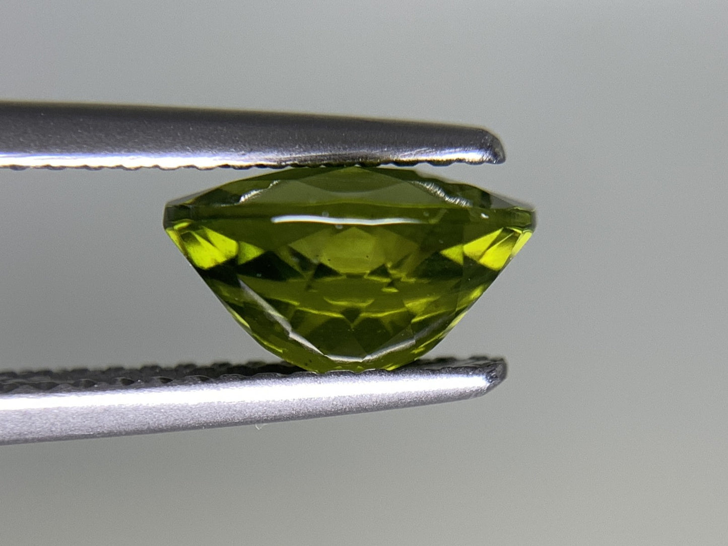 アイドクレーズ 2.143ct 宝石ソーティング付き 9.0㎜×7.0㎜×5.0㎜ ルース( 裸石 ) 2228Y