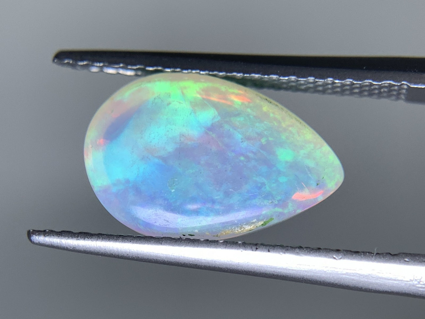 オパール 2.472ct 宝石ソーティング付き 12.1㎜×7.9㎜×5.8㎜ 天然 ルース( 裸石 ) 4427Y