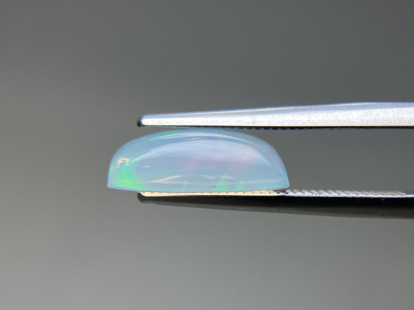 オパール 天然 2.073ct 宝石ソーティング付き 12.7㎜×7.1㎜×4.4㎜ ルース( 裸石 ) 6167YY