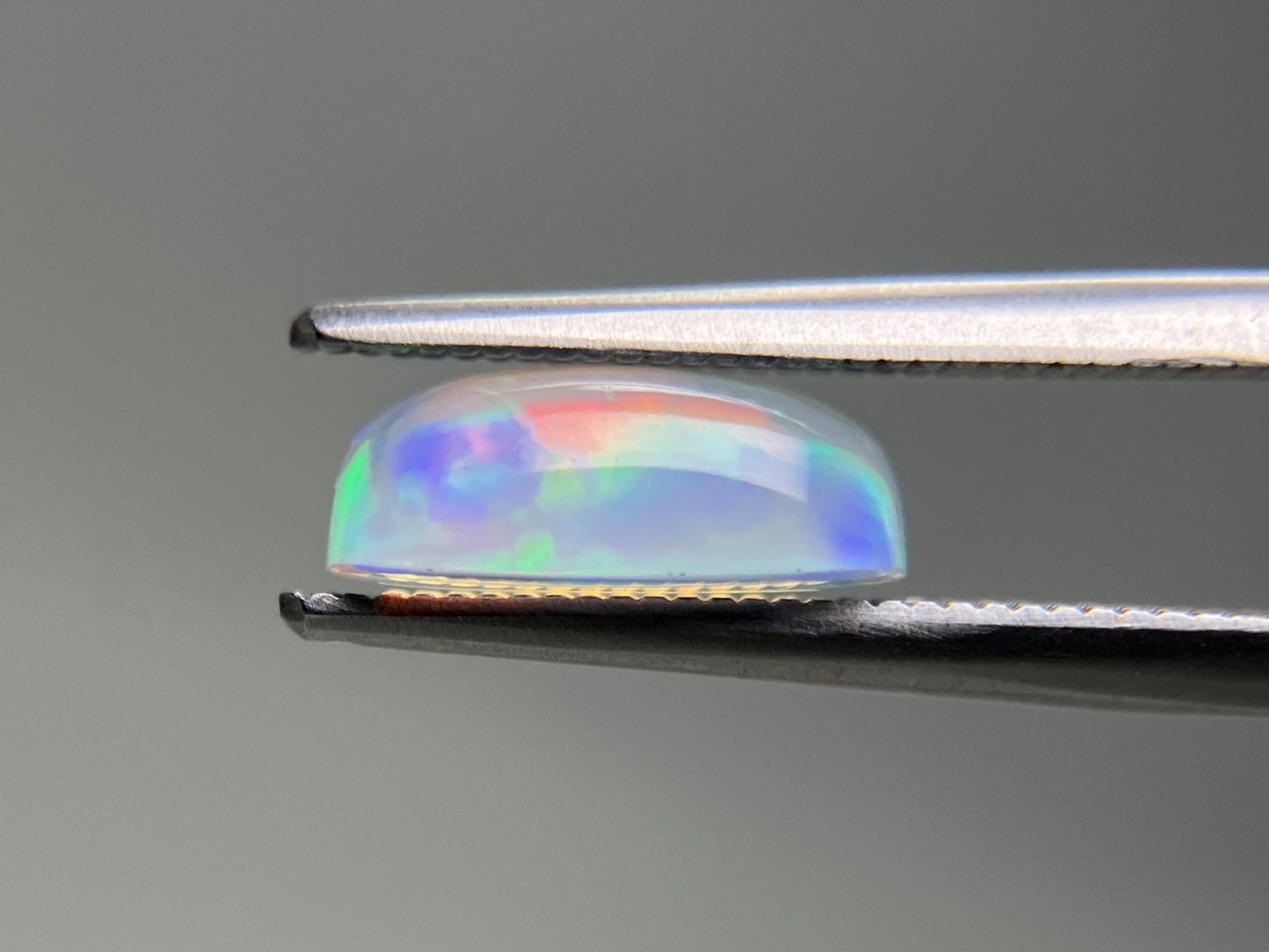オパール 天然 1.855ct 宝石ソーティング付き 10.5㎜×6.5㎜×4.0㎜ ルース( 裸石 ) 6166YY