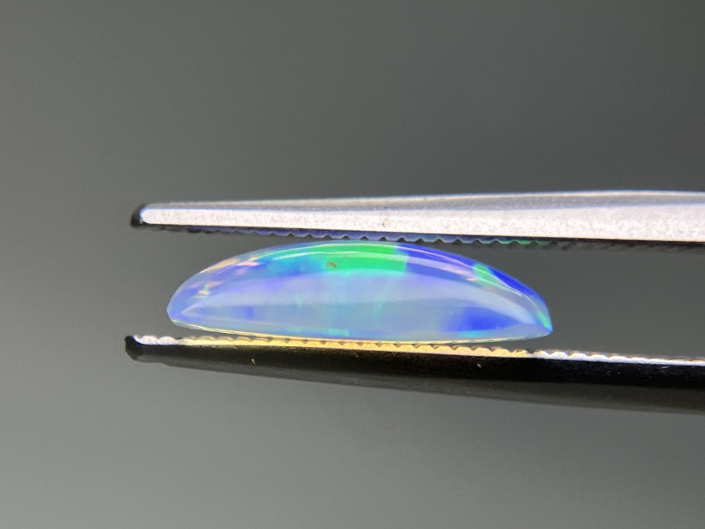 オパール 天然 1.706ct 宝石ソーティング付き 11.9㎜×6.9㎜×3.1㎜ ルース( 裸石 ) 6176YY
