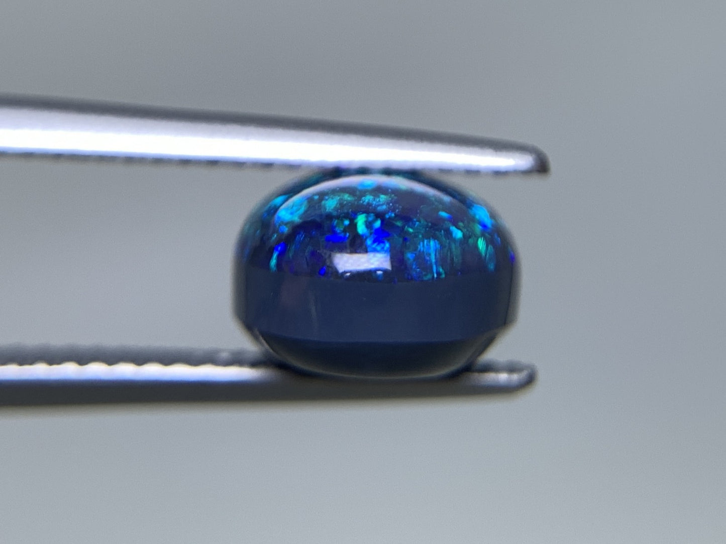 ブラックオパール 天然 4.866ct 中央宝石ソーティング付き 13.3㎜×9.1㎜×6.3㎜ ルース( 裸石 ) 7171Y