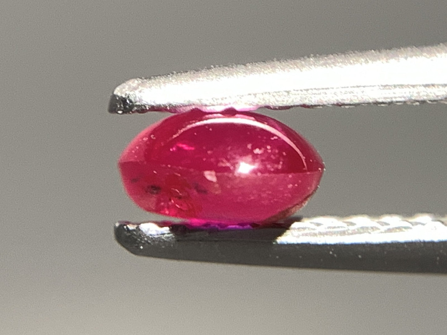 スタールビー 天然 0.905ct 宝石ソーティング付き 6.0㎜×5.0㎜×2.7㎜ ルース( 裸石 ) 7322Y