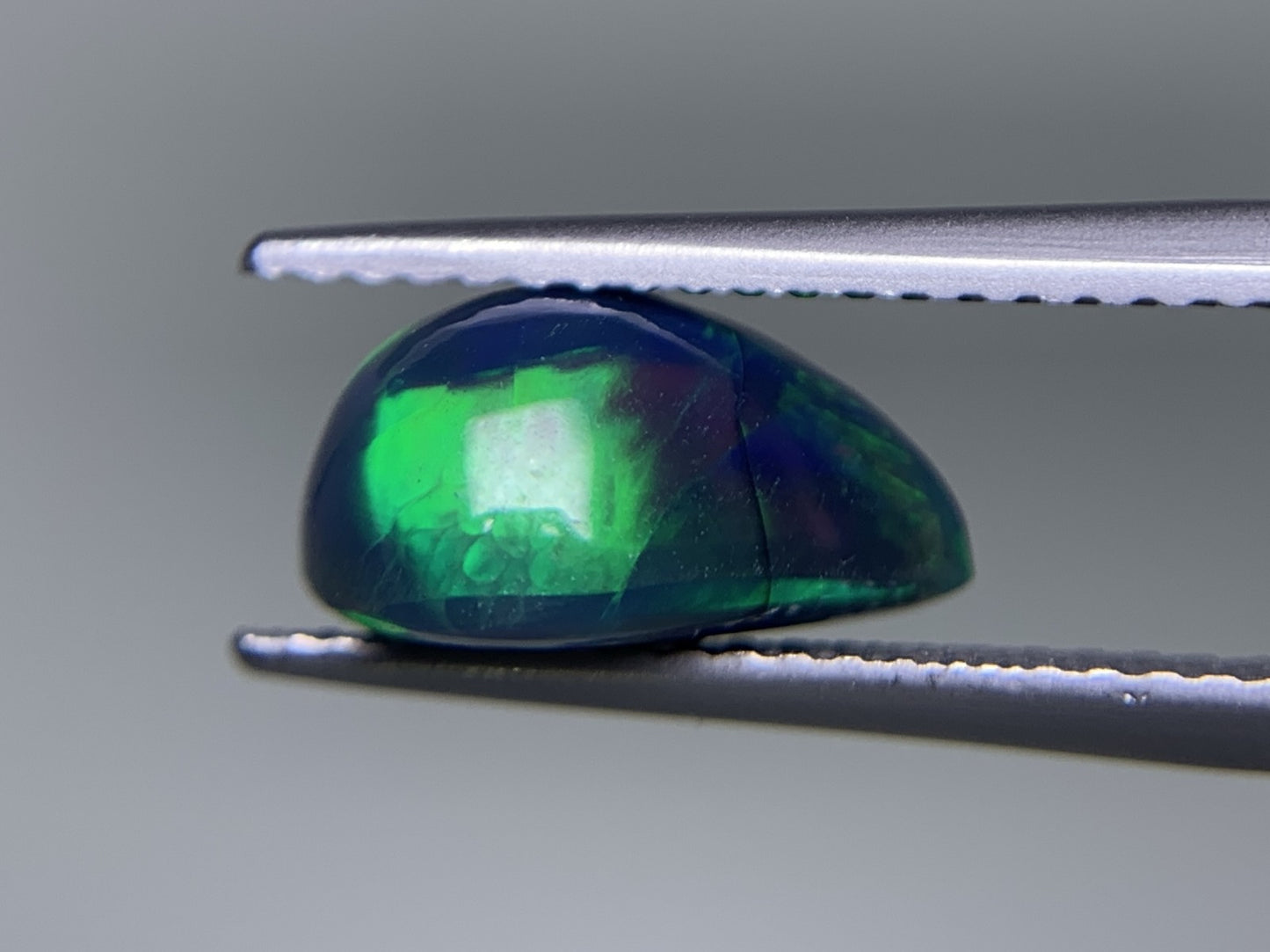ブラックオパール (黒色化) 2.323ct 宝石ソーティング付き 11.1㎜×8.0㎜×5.7㎜ ルース( 裸石 ) 3407Y