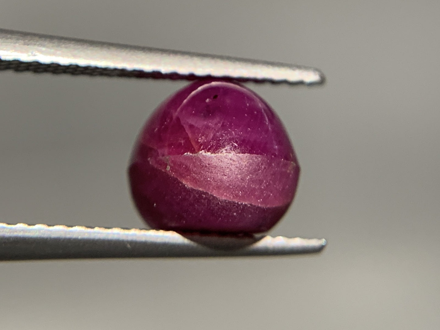スタールビー 天然 6.085ct 宝石ソーティング付き 9.5㎜×8.1㎜×7.3㎜ ルース( 裸石 ) 6546Y