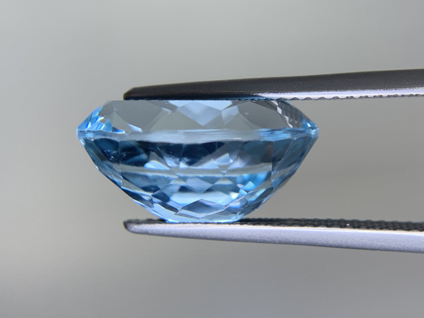 ブルートパーズ 13.773ct 宝石ソーティング付き 16.1㎜×12.0㎜×8.4㎜ ルース( 裸石 ) 4143Y