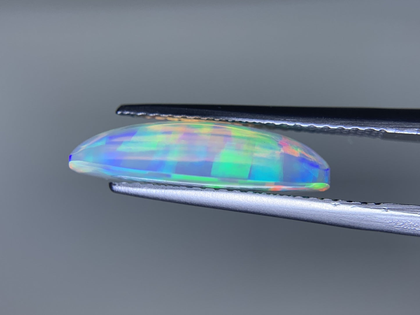 オパール 3.053ct 宝石ソーティング付き 16.3㎜×8.2㎜×4.2㎜ ルース( 裸石 ) 3335Y